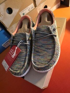 Brand New-Hey Dude Womens Wendy Sox Peacock Pink.